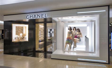 chanel fashion stores.